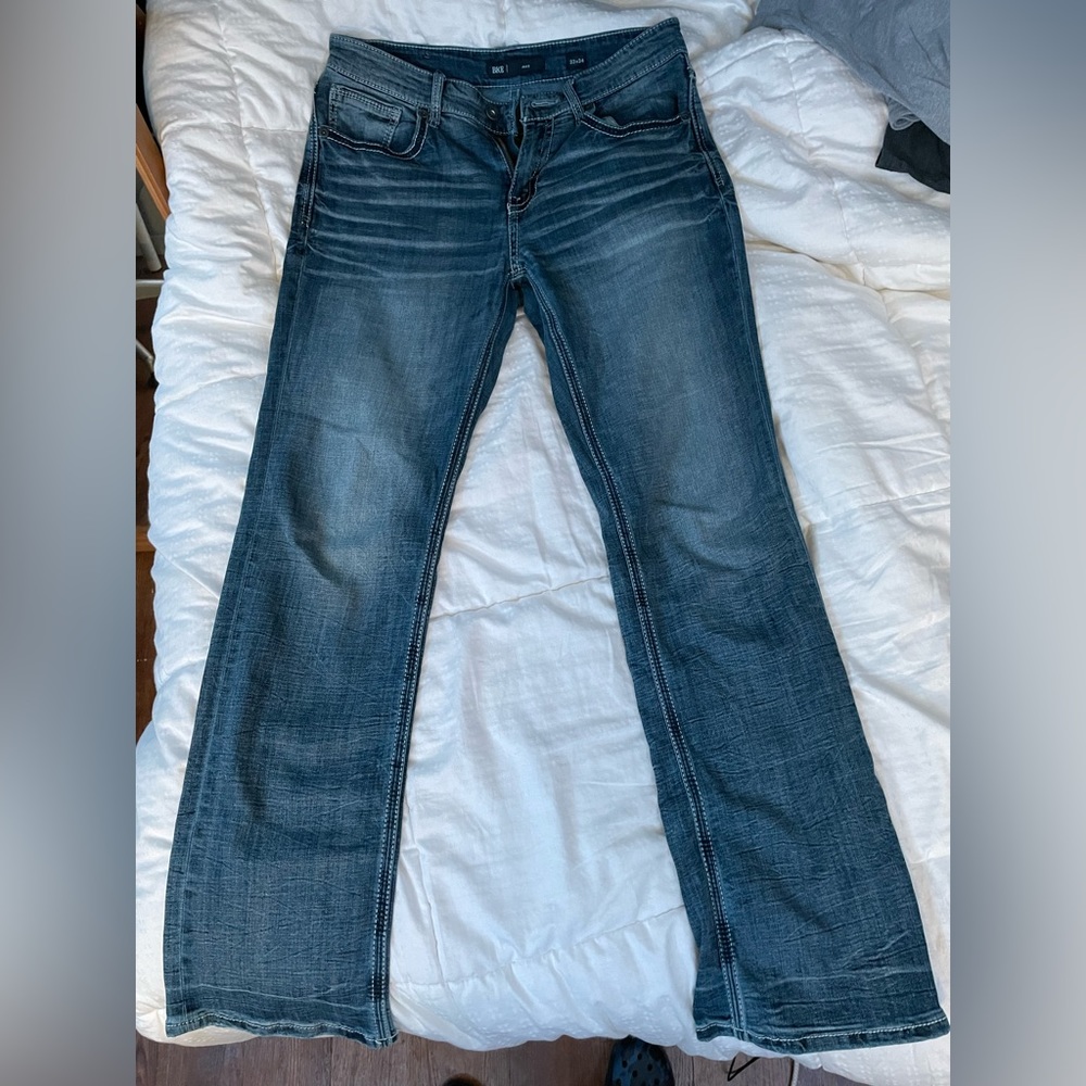 Bootcut Buckle Jeans